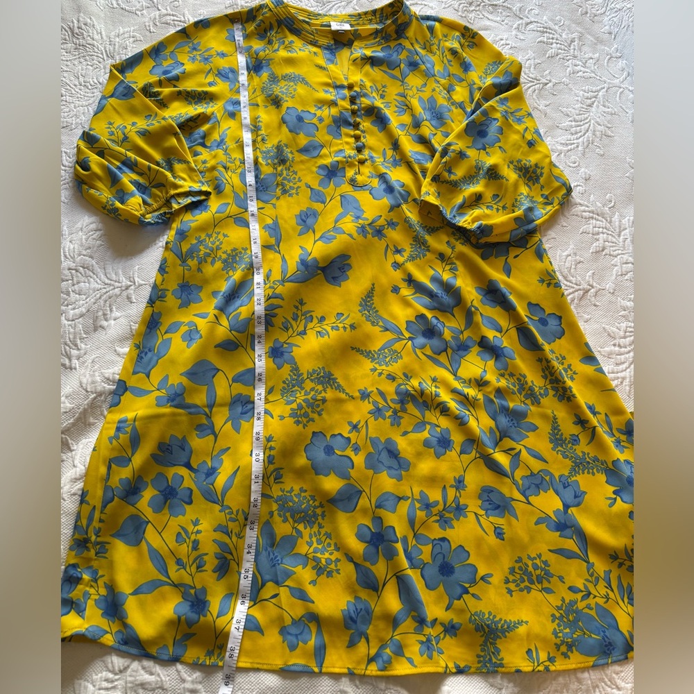 Cabi midi floral print dress, round collar self tie with elastic sleeves. - Picture 13 of 13